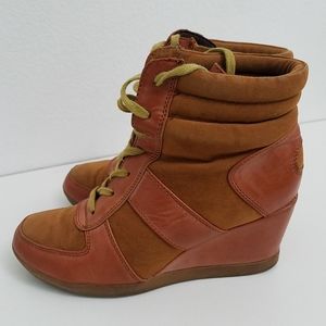 $10 Wanted Waverly Ginger Booties